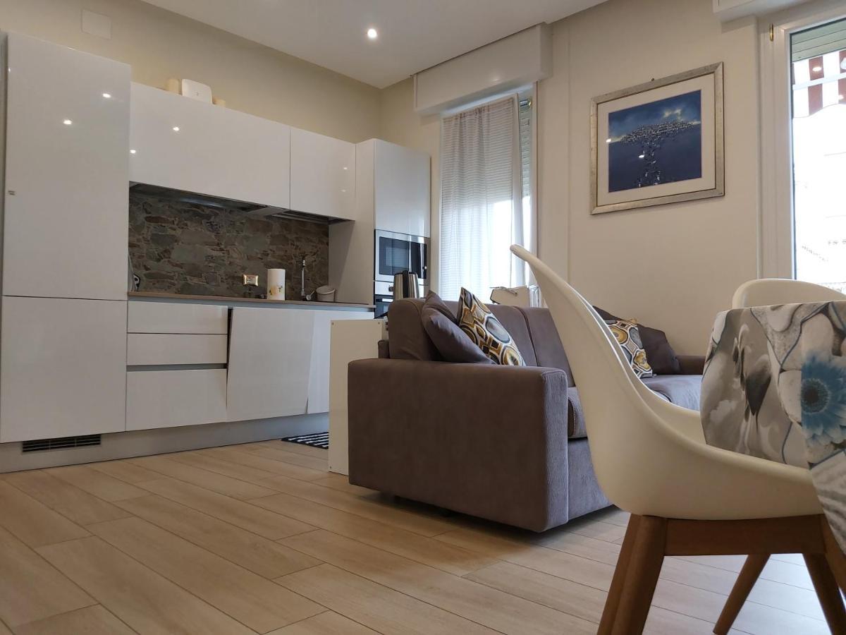 Apartmán Le Rive Desenzano del Garda Exteriér fotografie