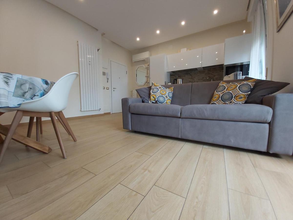 Apartmán Le Rive Desenzano del Garda Exteriér fotografie