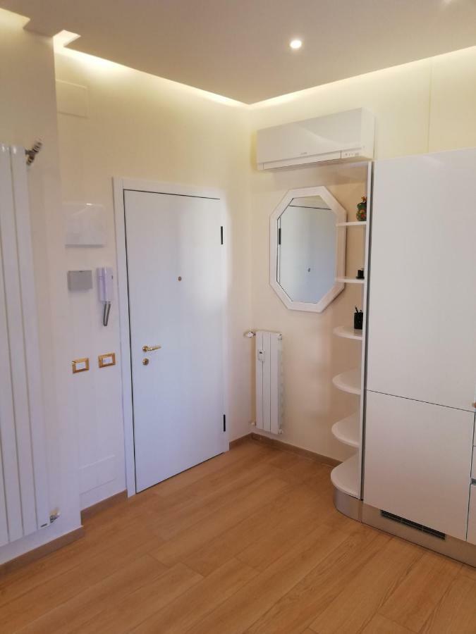 Apartmán Le Rive Desenzano del Garda Exteriér fotografie