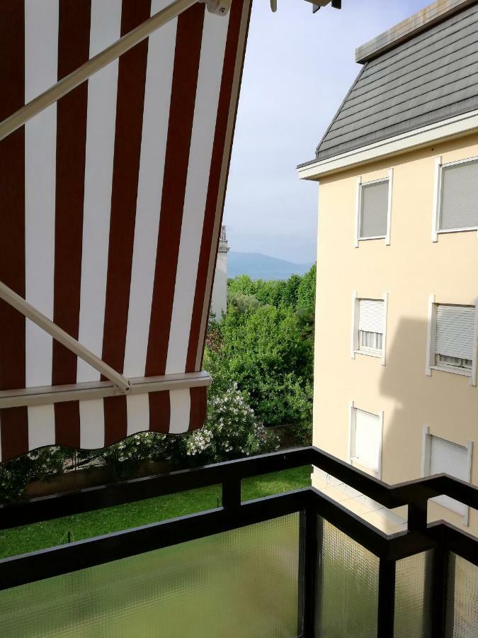Apartmán Le Rive Desenzano del Garda Exteriér fotografie